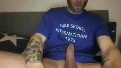 messageme11 online show from 03/09/26, 08:24