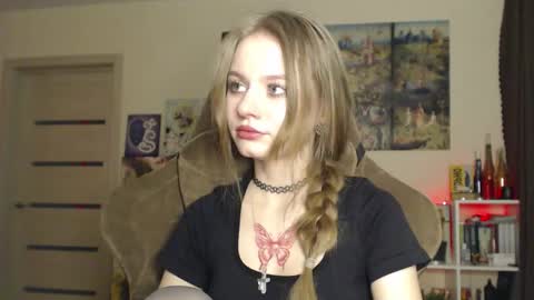 Eva online show from 02/25/26, 04:27