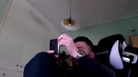 FunnyTimeHere online show from 04/15/26, 07:59