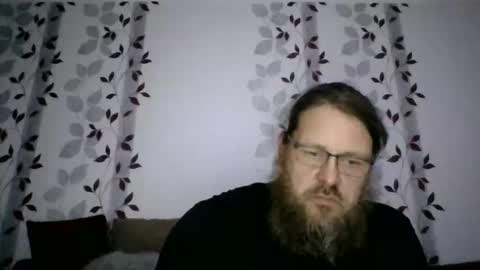 Snapshot of metallbuddy chatting on 05/07/26, 06:24 ask me online show from 05/07/26, 06:24
