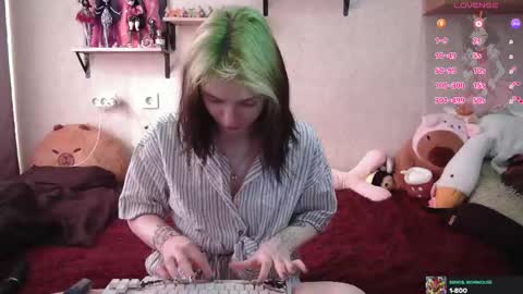 Mavis online show from 09/17/25, 03:30