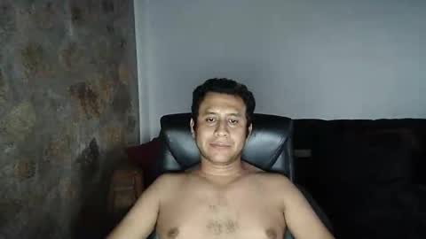 Snapshot of mexatre chatting on 05/21/26, 01:12 mexatre online show from 05/21/26, 01:12