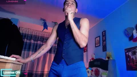 Jhon online show from 10/23/25, 02:55