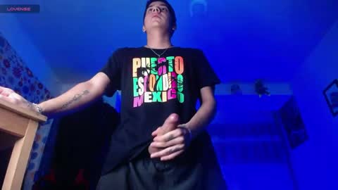 Snapshot of mexican_cum chatting on 06/05/26, 01:23 Jhon online show from 06/05/26, 01:23