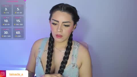 Booniee online show from 10/31/25, 04:57