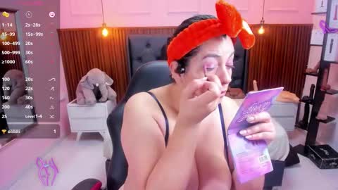 meylagia online show from 11/15/25, 03:04