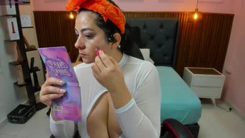 meylagia online show from 11/24/25, 03:06