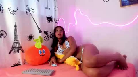 Snapshot of meyparker chatting on 09/18/25, 09:50 mey lara online show from 09/18/25, 09:50