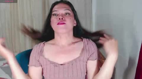 Snapshot of mhay_khalifa chatting on 06/15/26, 10:01 MHAY online show from 06/15/26, 10:01