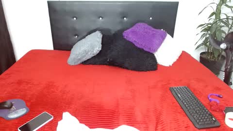 mhia1972 online show from 02/27/25, 05:04