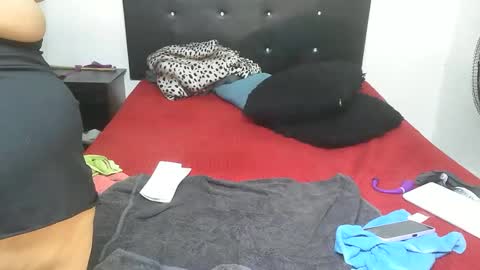 Snapshot of mhia1972 chatting on 02/10/26, 05:06 mhia1972 online show from 02/10/26, 05:06