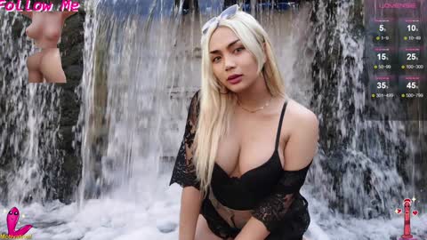 miss devil online show from 12/01/24, 11:25