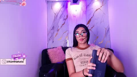 Mhia Kate online show from 04/06/26, 12:06