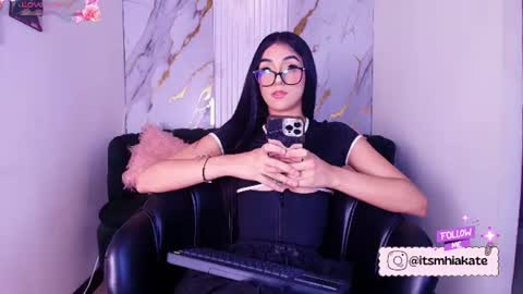 Snapshot of mhia_kate chatting on 06/30/26, 12:17 Mhia Kate online show from 06/30/26, 12:17