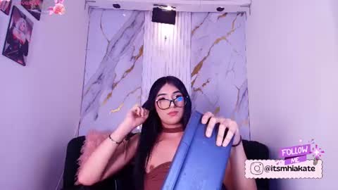 Snapshot of mhia_kate chatting on 07/02/26, 12:11 Mhia Kate online show from 07/02/26, 12:11