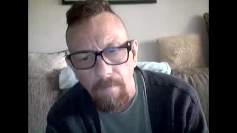 Snapshot of mhitch924 chatting on 05/25/26, 06:36 mhitch924 online show from 05/25/26, 06:36