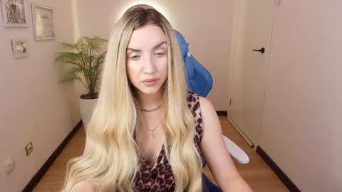 mi1a_ online show from 07/04/26, 03:02