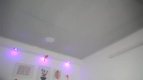 mia18_queen online show from 12/21/24, 10:06