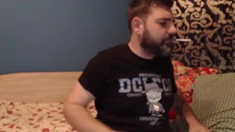 Snapshot of mia750 chatting on 10/26/25, 11:53 Mia online show from 10/26/25, 11:53