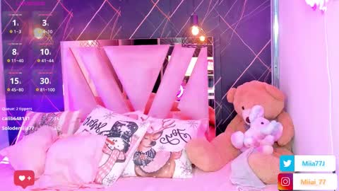 Mia online show from 12/18/25, 01:55