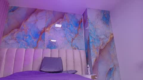 Emi online show from 03/19/26, 07:29