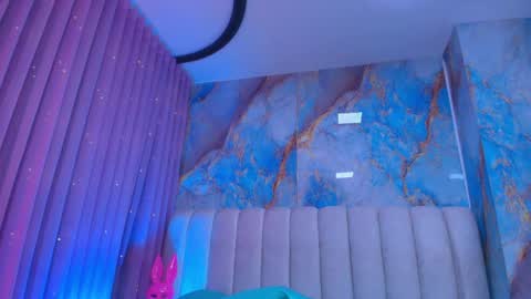 Emi online show from 04/13/26, 07:19