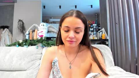 Mia online show from 12/30/24, 04:31