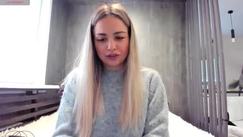 Mia online show from 11/08/25, 05:18