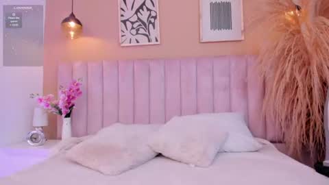 mia__bailey_ online show from 07/07/26, 08:02