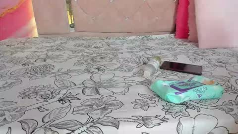 mia__blaze_ online show from 02/11/26, 03:00