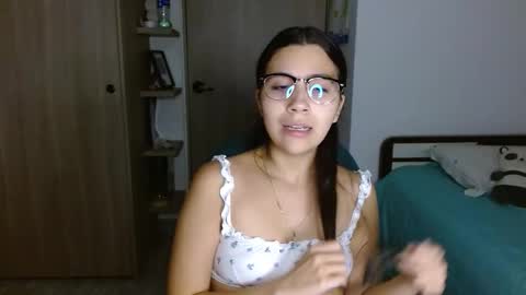 Mia online show from 02/11/26, 01:54