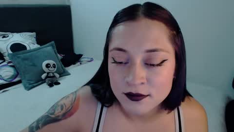 mia online show from 01/29/25, 09:07