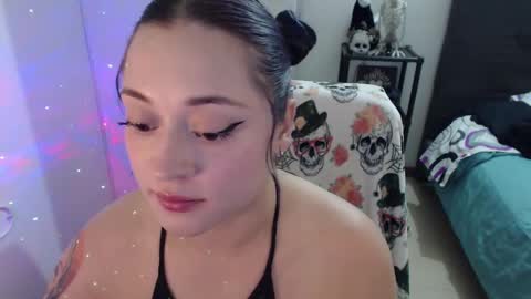 mia online show from 01/31/25, 10:10