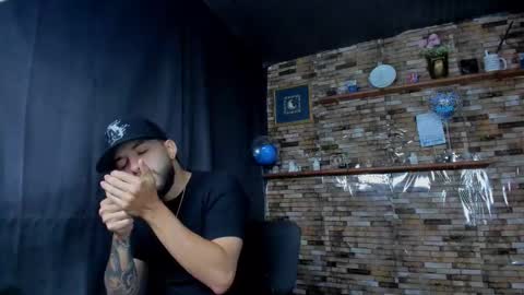 Mia and vincentt model indepent online show from 10/22/25, 04:02