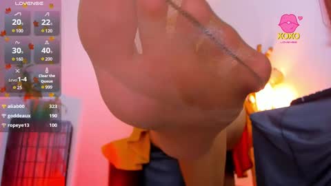 Snapshot of mia_beautyxx chatting on 01/03/25, 09:15 Mia online show from 01/03/25, 09:15