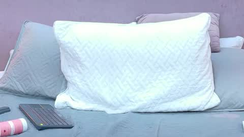 Mia Bellefort online show from 01/18/26, 07:34