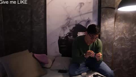 Belmont and Mia online show from 04/10/26, 06:56