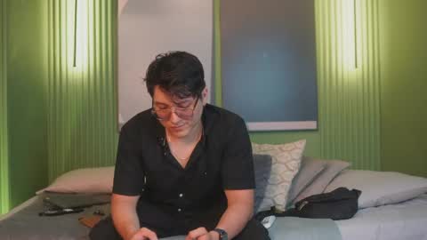 Belmont and Mia online show from 04/24/26, 06:54