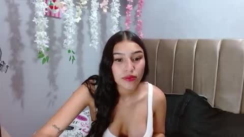 Snapshot of mia_brown69 chatting on 05/22/26, 12:40 mia_brown69 online show from 05/22/26, 12:40