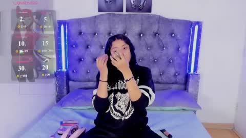 mia_cavallii online show from 03/02/26, 12:01