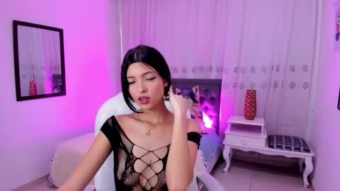 Mia online show from 01/07/26, 08:33