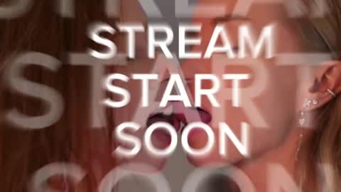Snapshot of mia_cloudy chatting on 05/10/26, 01:27 Mia and friends online show from 05/10/26, 01:27