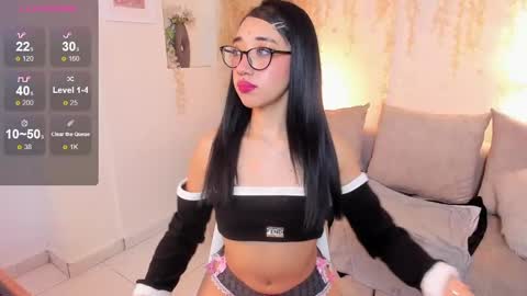 mia_corner online show from 11/05/25, 02:39