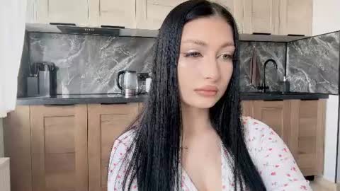 Snapshot of mia_cutie1 chatting on 07/12/26, 04:25 Mia online show from 07/12/26, 04:25