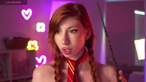 Snapshot of mia_daddysgirl_ chatting on 07/07/26, 08:07 Hi I am Mia online show from 07/07/26, 08:07