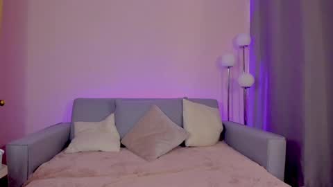 Sarah Luna online show from 04/09/26, 12:10