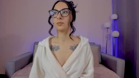Sarah Luna online show from 04/14/26, 12:22