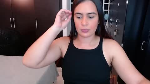 Mia online show from 12/29/24, 01:34