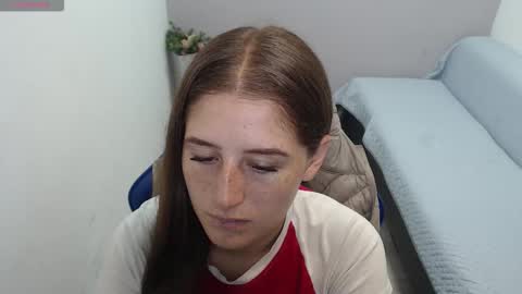 Mia online show from 11/12/25, 01:44