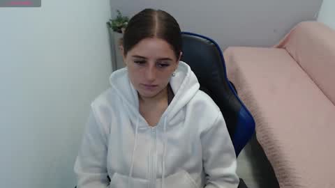 Snapshot of mia_diaz1 chatting on 02/11/26, 01:27 Mia online show from 02/11/26, 01:27